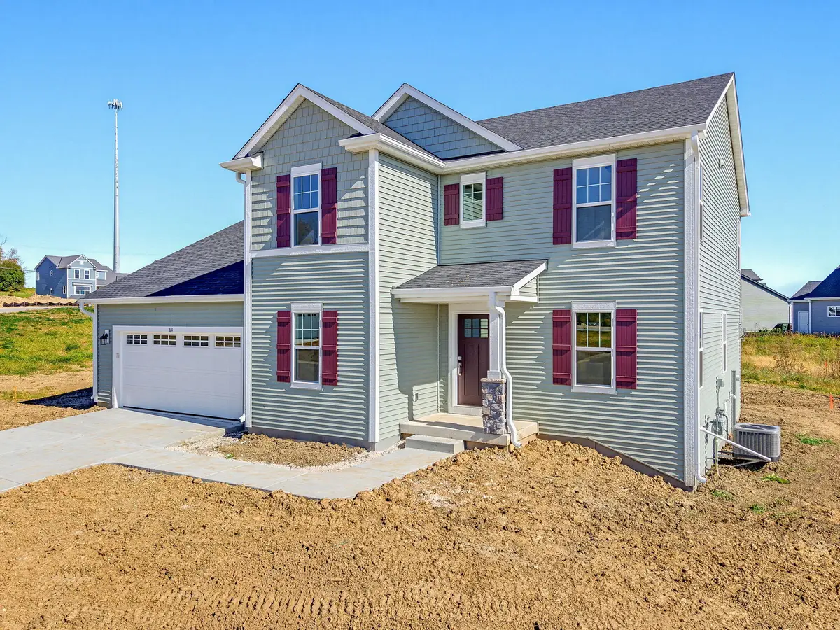 611 E Bluff Cir, Waterford, WI 53185 - #1