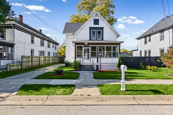 608 S Second St, Watertown, WI 53094