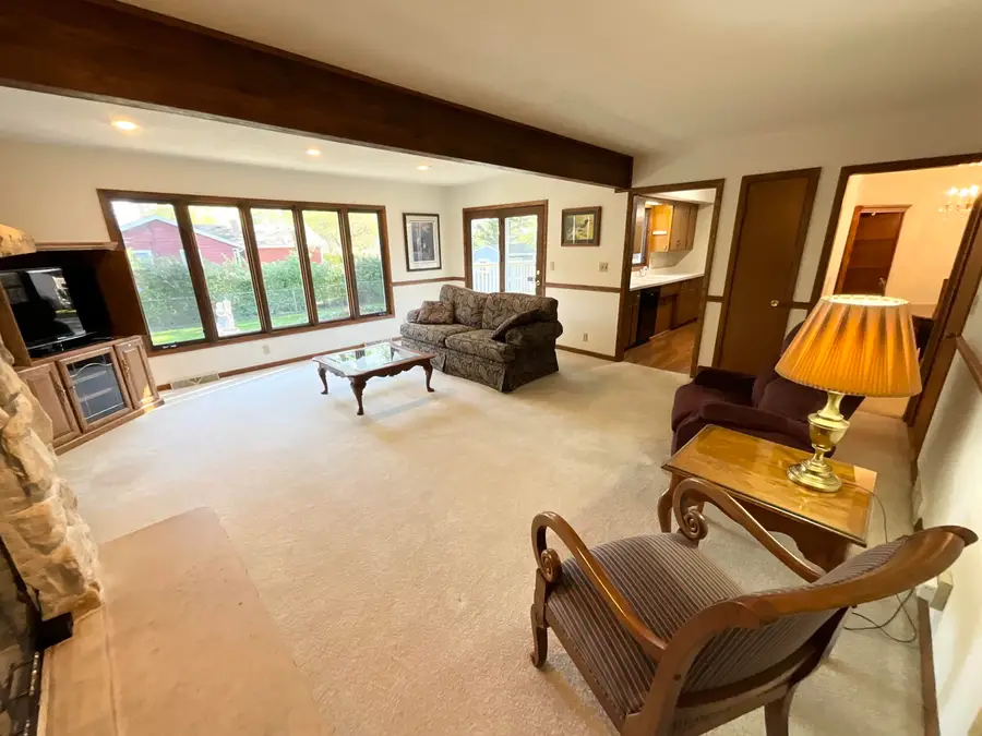 W173N8464 Westbridge Ave, Menomonee Falls, WI 53051 - #2