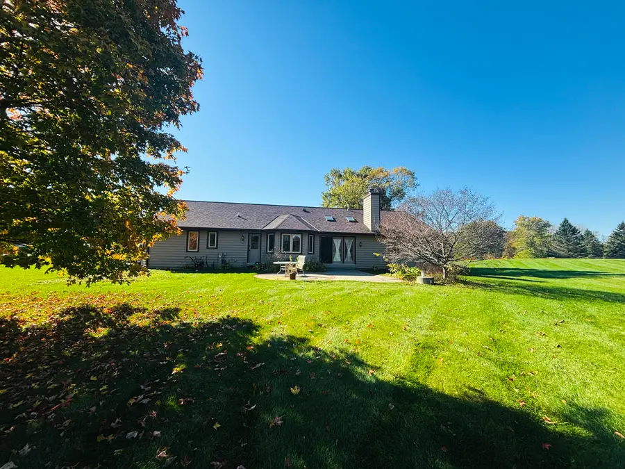 750 Century Ct, Slinger, WI 53086 - #3
