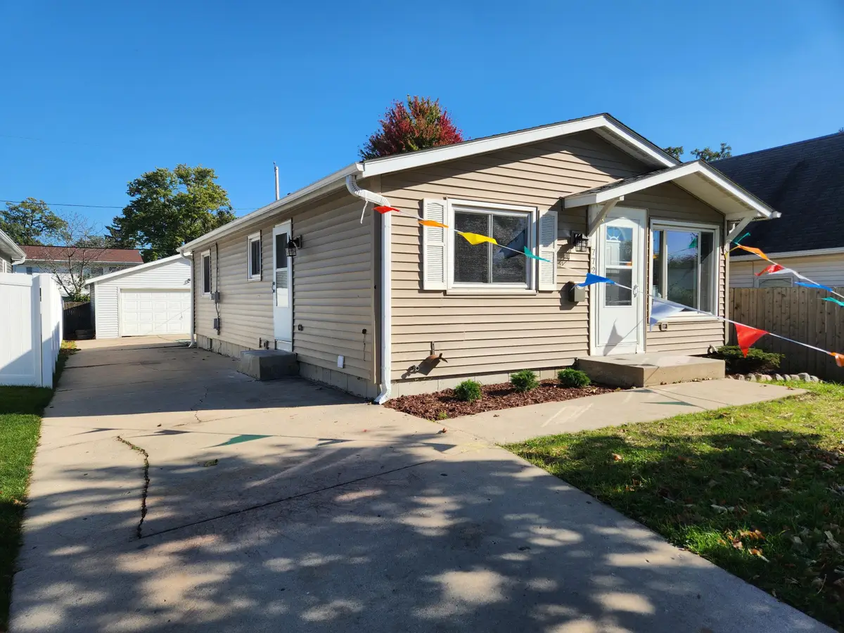 7721 Pershing Blvd, Kenosha, WI 53142 - #1