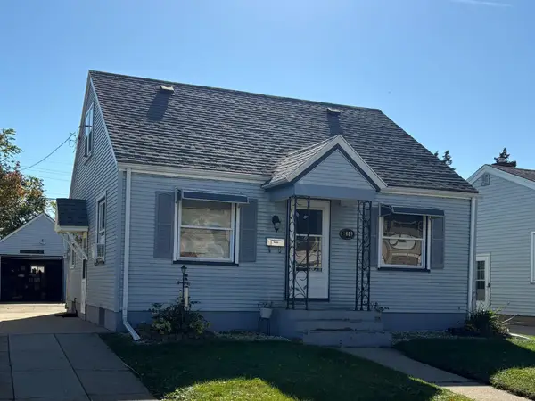2609 Gillen St, Racine, WI 53403