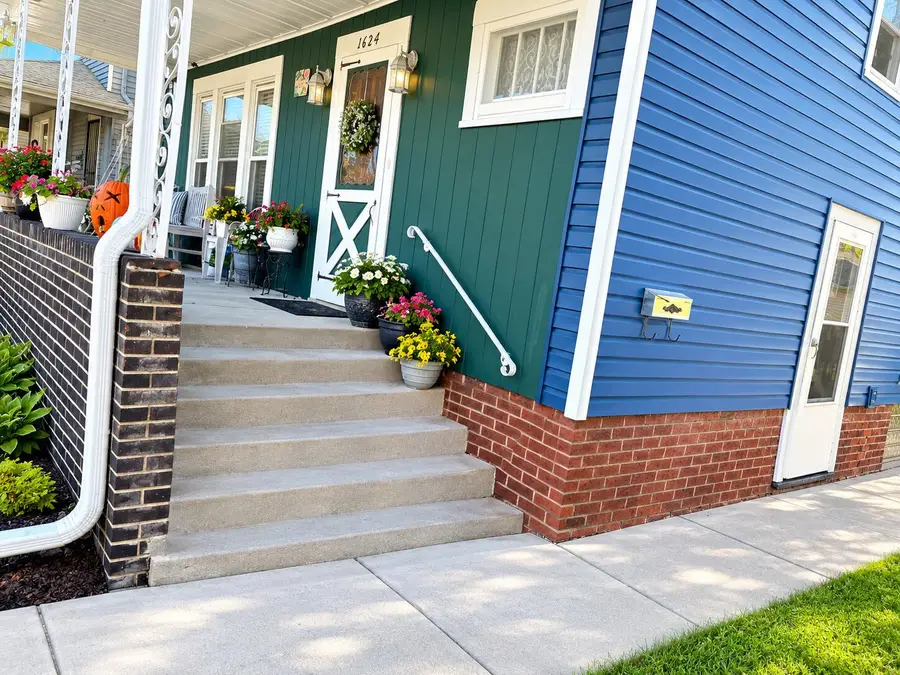 1624 Flett Ave, Racine, WI 53405 - #2