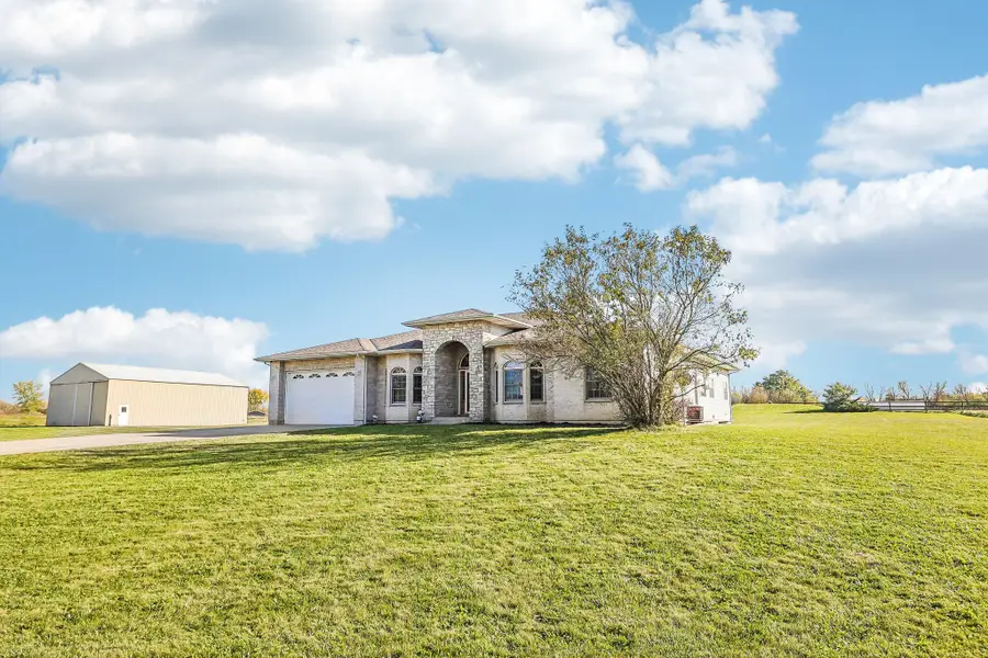 29355 106th St, Trevor, WI 53179 - #2