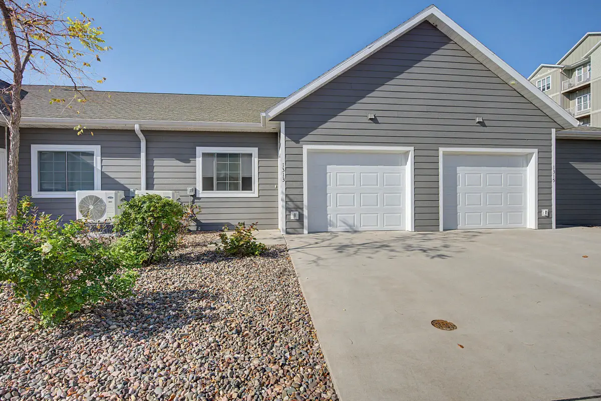 1313 Hagar St, La Crosse, WI 54603 - #1