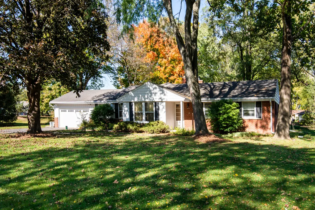 15960 Washington Dr, Brookfield, WI 53005 - #1
