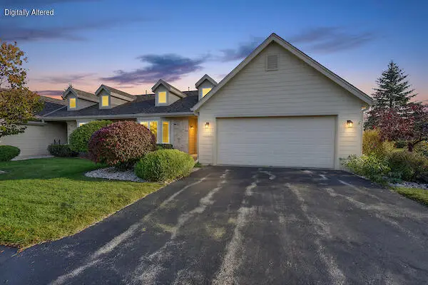 W178N9878 Riversbend Cir E, Germantown, WI 53022