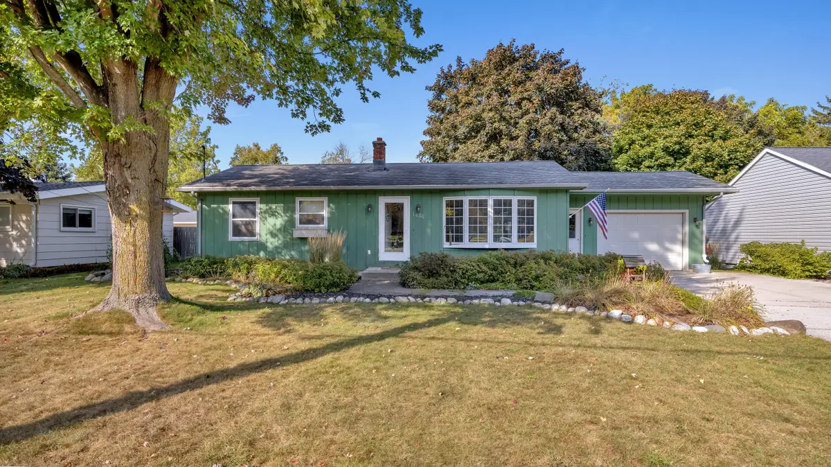 1436 W Washington Ave, Cleveland, WI 53015 - #1