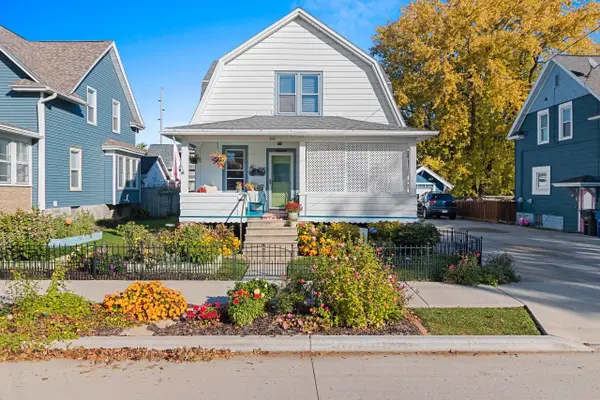 406 E Lincoln Ave, Oshkosh, WI 54901