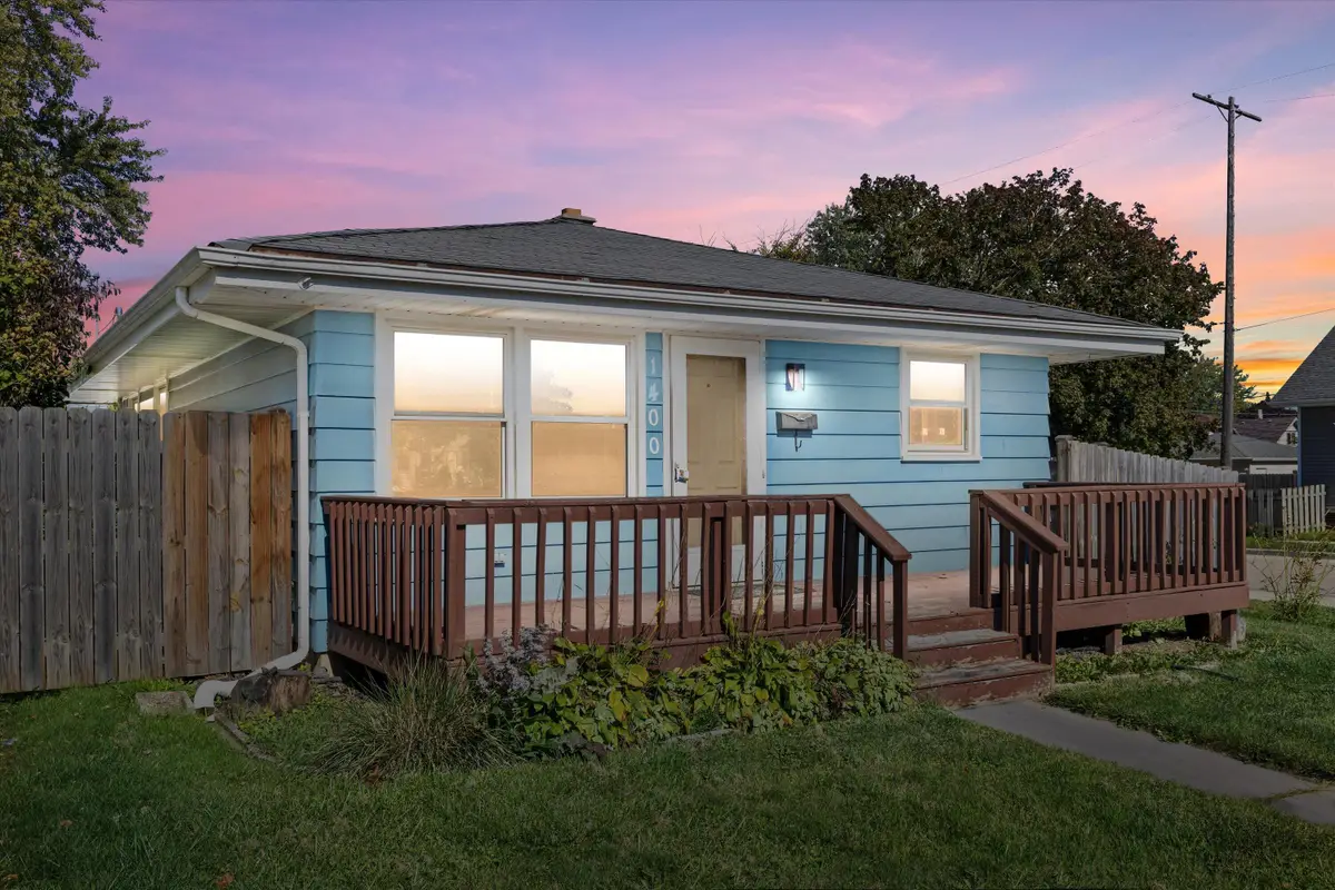 1400 Goold St, Racine, WI 53402 - #1