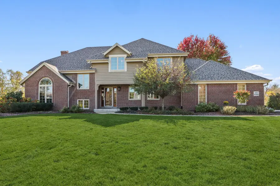 N66W38261 Deer Creek Ct, Oconomowoc, WI 53066 - #3
