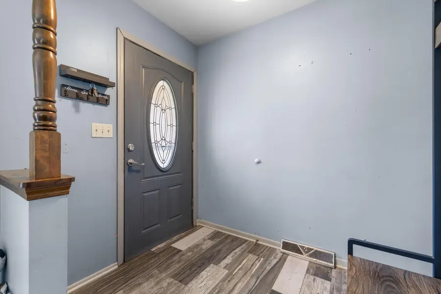 1860 Haymarket Rd, Waukesha, WI 53189 - #2