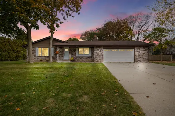 9520 N 45th St, Brown Deer, WI 53223