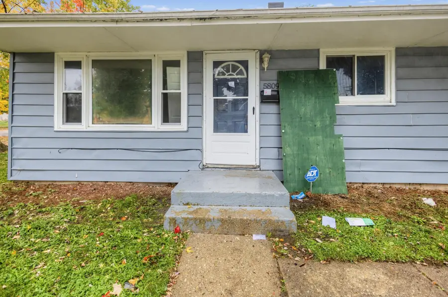 5809 N 70th St, Milwaukee, WI 53218 - #2