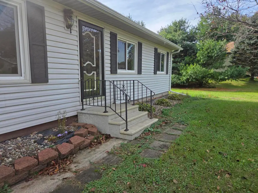N4901 Linse Rd, West Salem, WI 54669 - #2