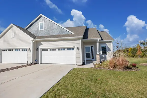 812 Bridlewood Dr, Hartford, WI 53027