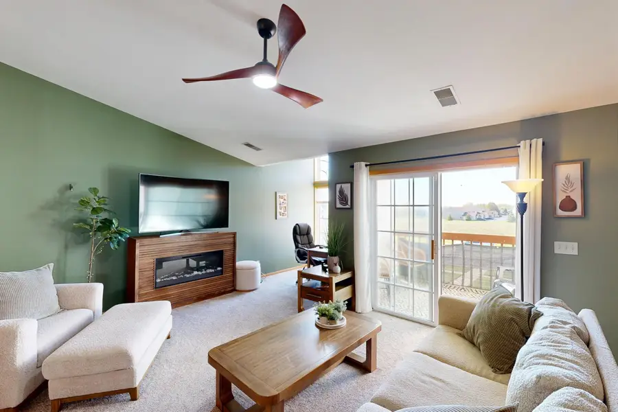 1600 Commonwealth Dr, Fort Atkinson, WI 53538 - #3