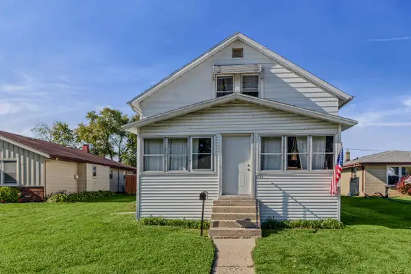 4303 S Nicholson Ave, Saint Francis, WI 53235