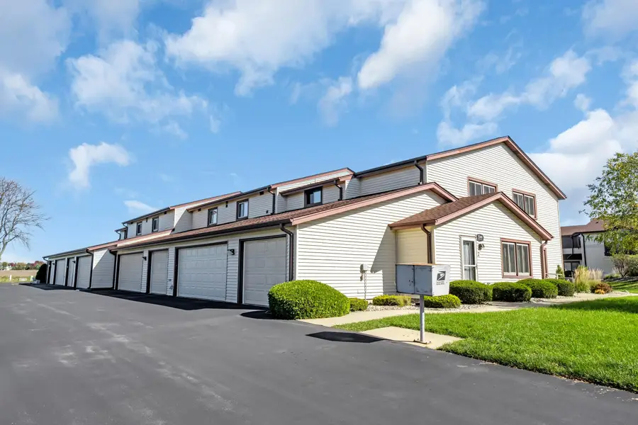7240 Mariner Dr, Mount Pleasant, WI 53406 - #2