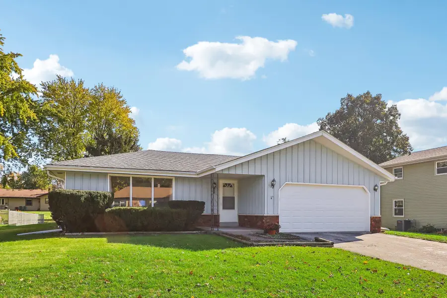 1126 Riverton Dr, Mukwonago, WI 53149 - #3