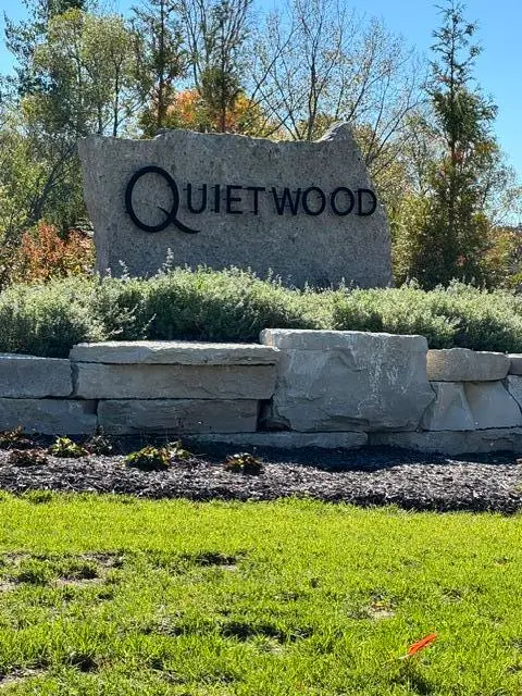 N51W18938 Quietwood Dr, Menomonee Falls, WI 53051
