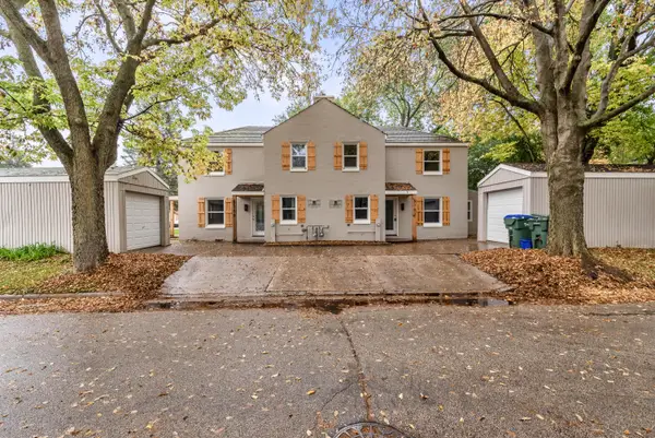 5700 Clover Ln, Greendale, WI 53129
