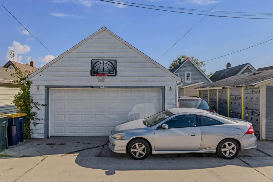 1735 S 65th St, West Allis, WI 53214 - #2