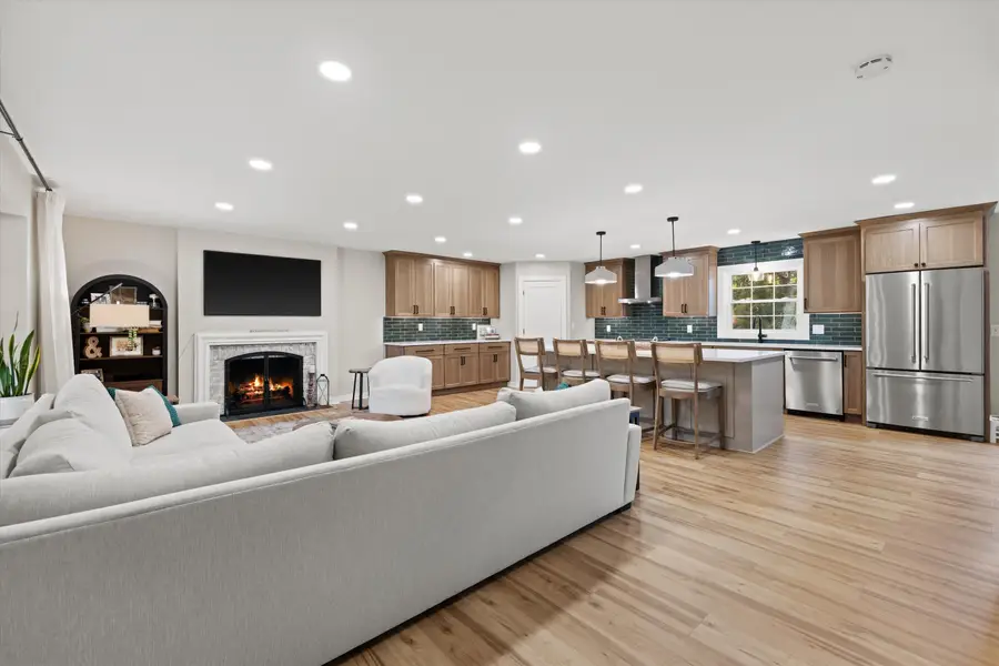 12513 N Jacqueline Ct, Mequon, WI 53092 - #2