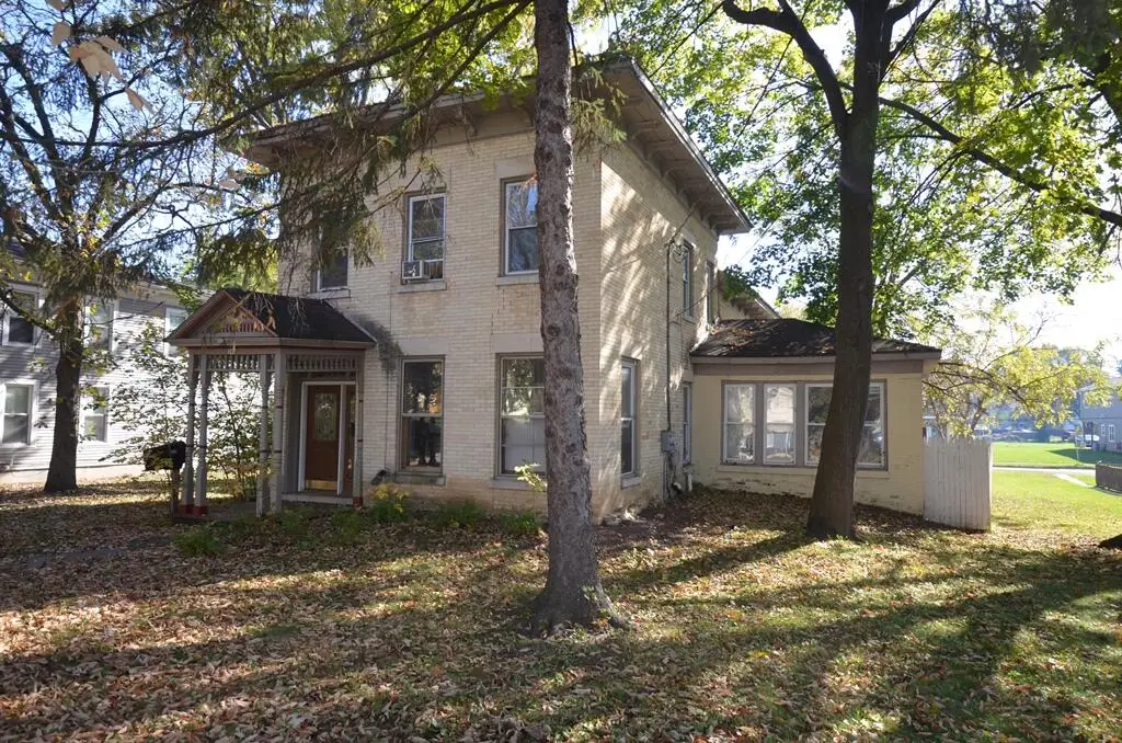 343 S Janesville St, Whitewater, WI 53190 - #1