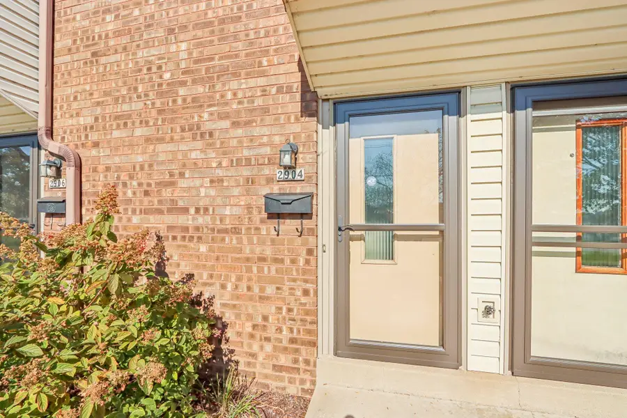 2904 14th Pl, Kenosha, WI 53140 - #3