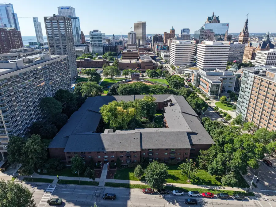 1108 N Milwaukee St, Milwaukee, WI 53202 - #2
