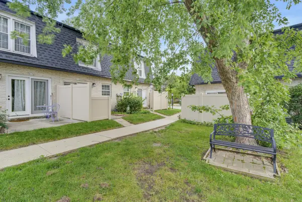4134 W Cherrywood Ln, Brown Deer, WI 53209