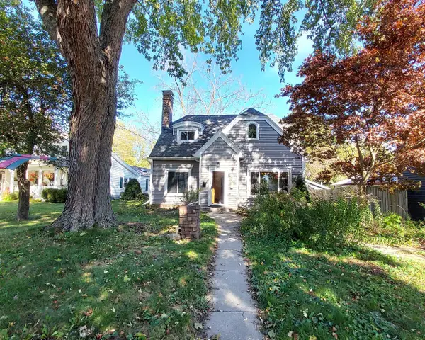 622 Hawthorne Ave, South Milwaukee, WI 53172