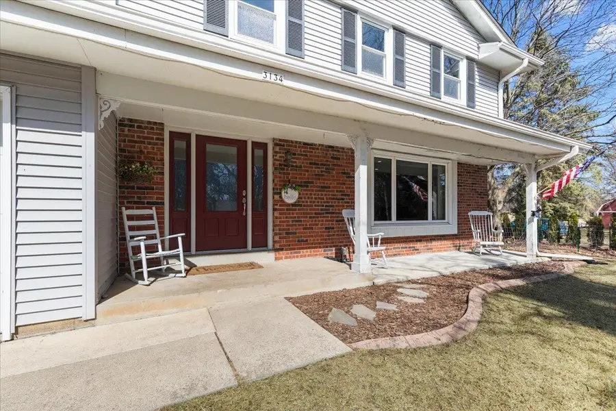 3134 Skyline Dr, Richfield, WI 53033 - #2