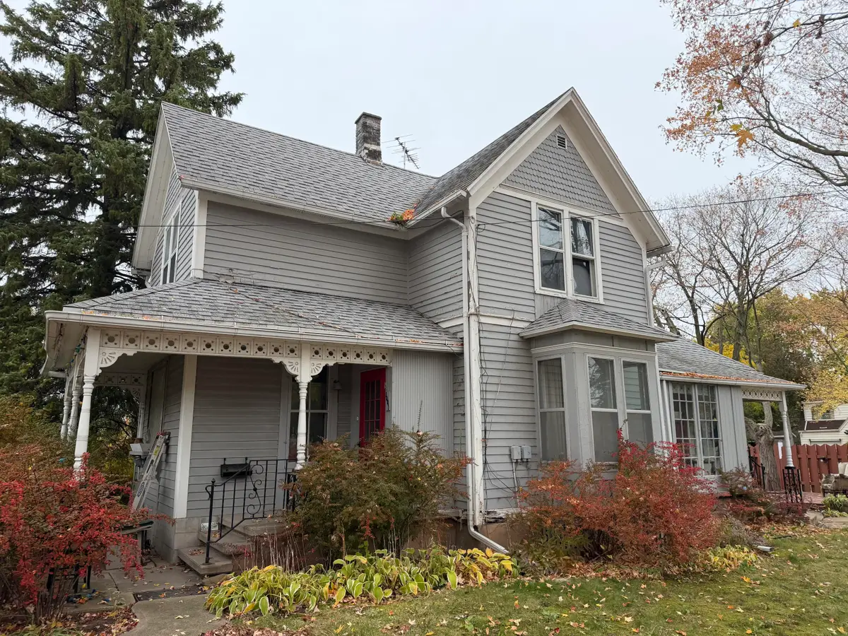 1441 W Prospect Ave, Appleton, WI 54914 - #1