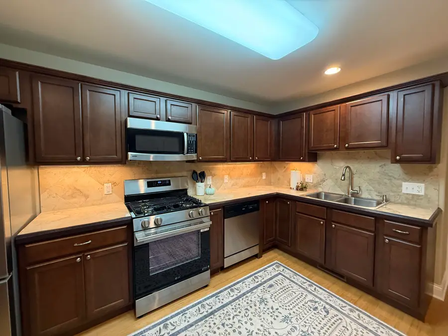 833 Hudson Trl, Lake Geneva, WI 53147 - #3
