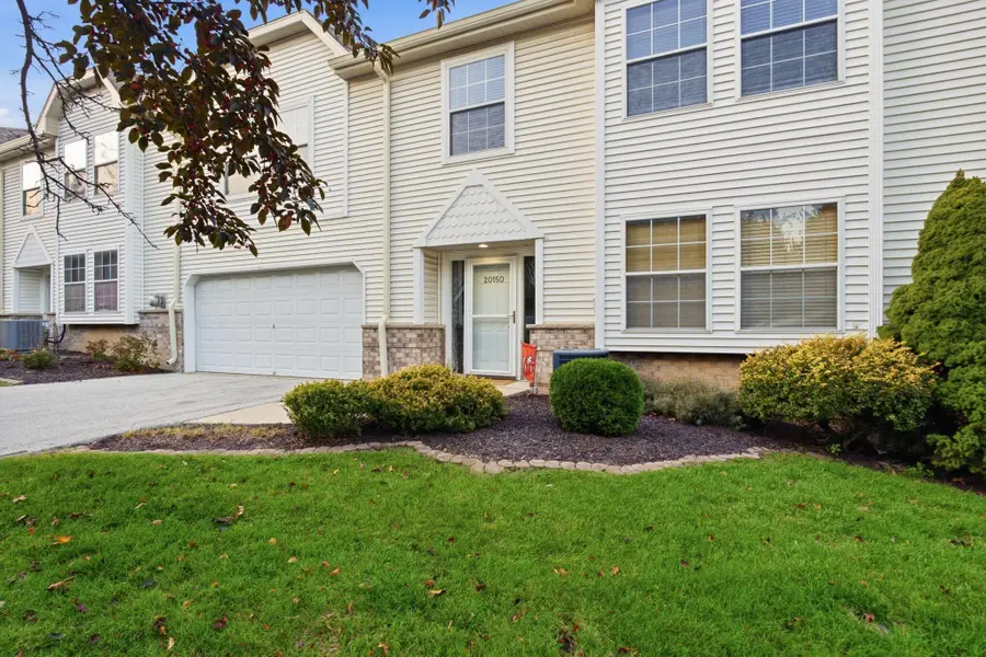 20150 Terrace Dr, Brookfield, WI 53045 - #2