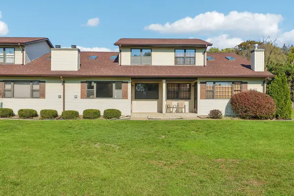 N6959 Rock Lake Rd, Lake Mills, WI 53551