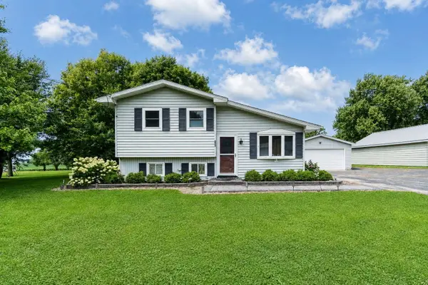 135 Prairie St, Sharon, WI 53585
