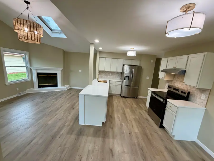 6421 W Leroy Ave, Greenfield, WI 53220 - #3