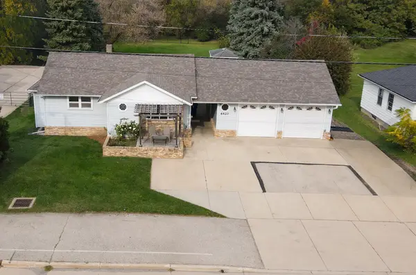 6420 60th St, Kenosha, WI 53144