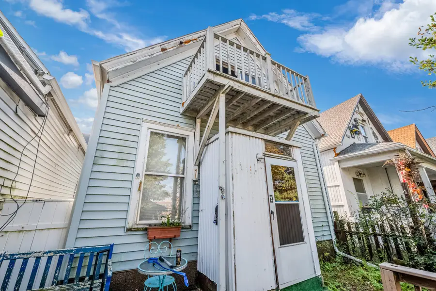 1533 E North Ave, Milwaukee, WI 53202 - #3