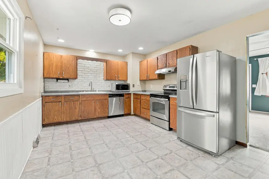 1714 Annie St, West Bend, WI 53090 - #3
