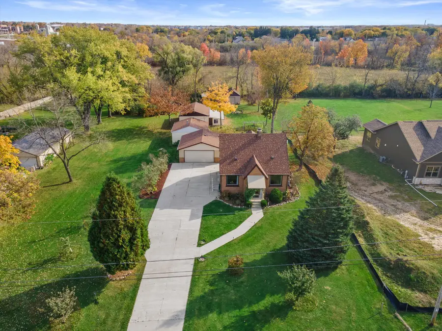 8060 S 20th St, Oak Creek, WI 53154 - #2