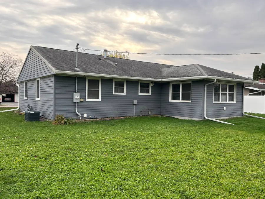 2929 Ward Ave, La Crosse, WI 54601 - #2