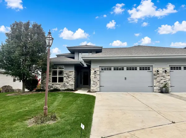 809 Conifer Ct, Waukesha, WI 53188