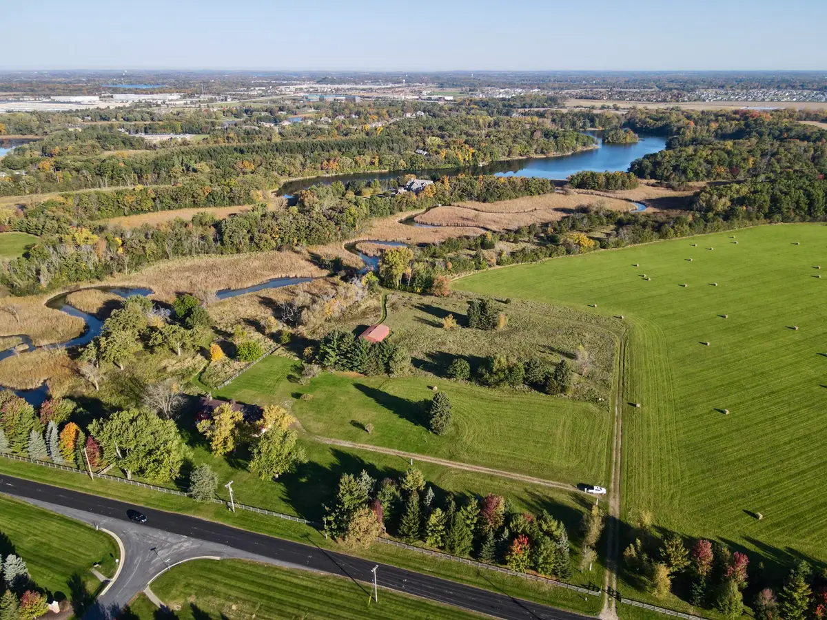 35652 Genesee Lake Rd, Summit, WI 53066 - #1