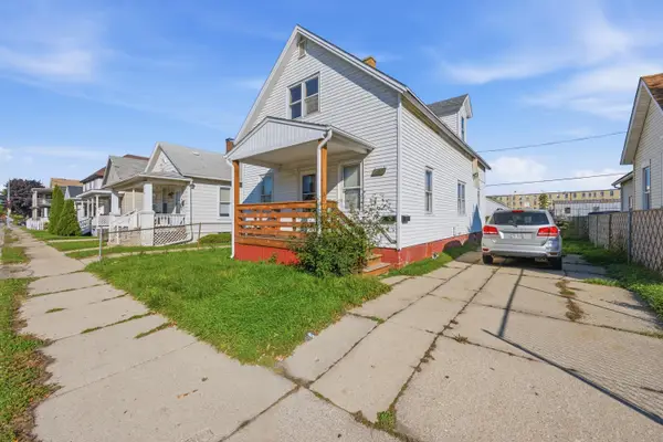 1625 S Memorial Dr, Racine, WI 53403