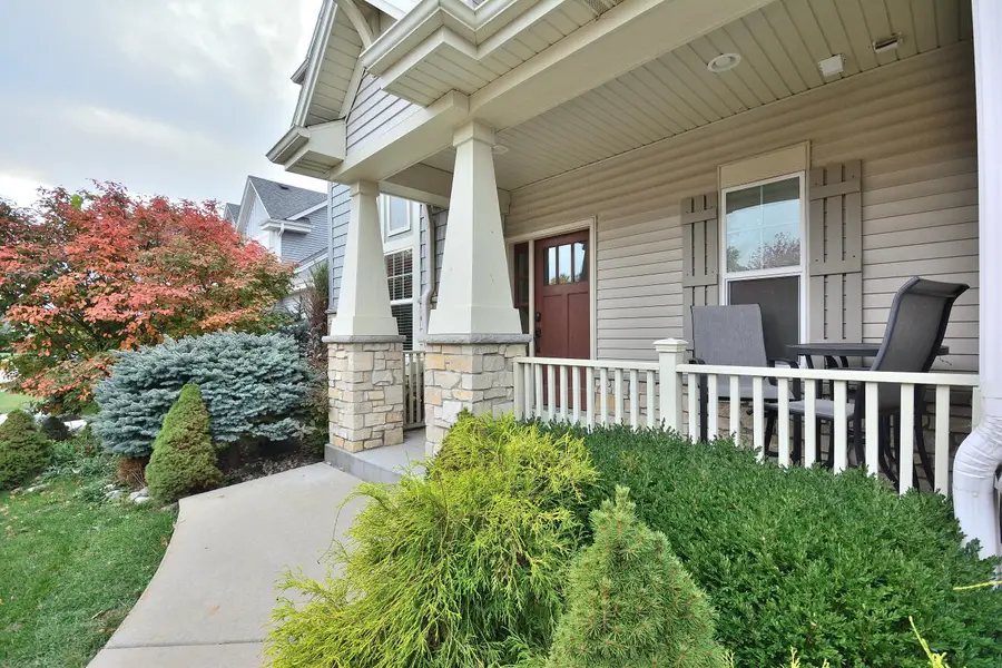 1320 Prairie Creek Blvd, Oconomowoc, WI 53066 - #3