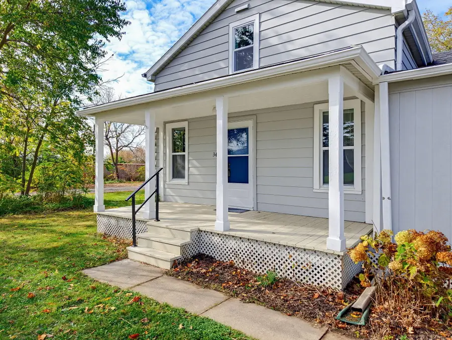341 Zion St, Hartland, WI 53029 - #3